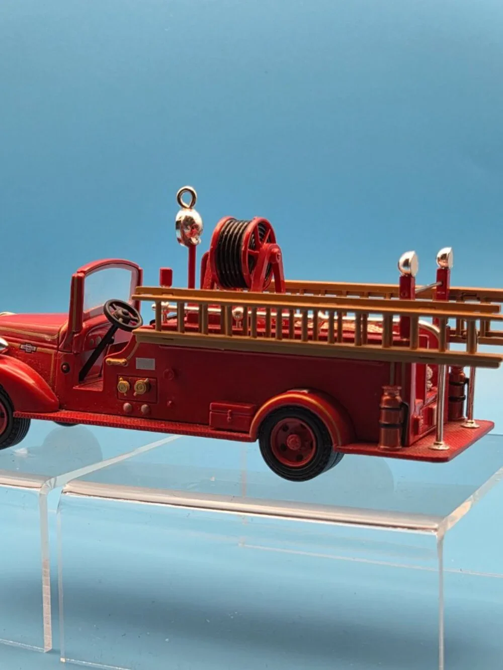 Vintage 2005 Hallmark Keepsake Ornament 1938 Chevrolet Fire Engine Like New